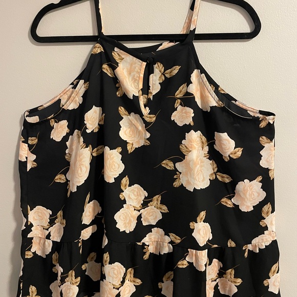 Torrid Tank - Picture 4 of 4